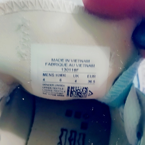 Converse - Picture 4 of 6